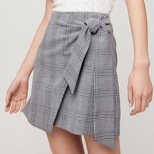 Aritzia Wilfred Dorine Skirt
